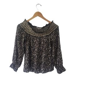Promesa Blouse. Floral. Black and tan. Over the shoulder. Size Small